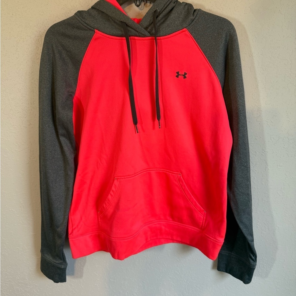 Women’s M Pink/Gray Under Armour Athletic/Activerwear Hoodie